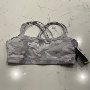 NWT gapfit sports bra xs